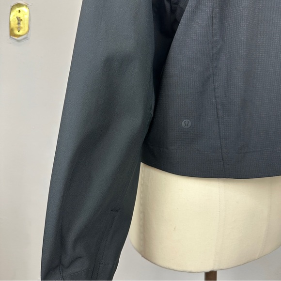 Lululemon Lab Jacket - Picture 4 of 6